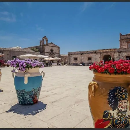 Mediterraneo Argento 펜션 마르자메미