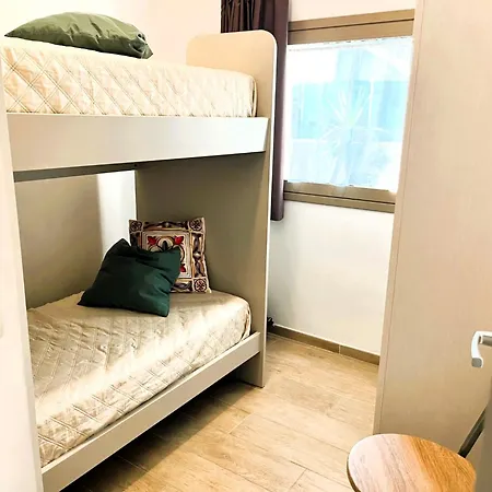 Mediterraneo Argento 펜션 *